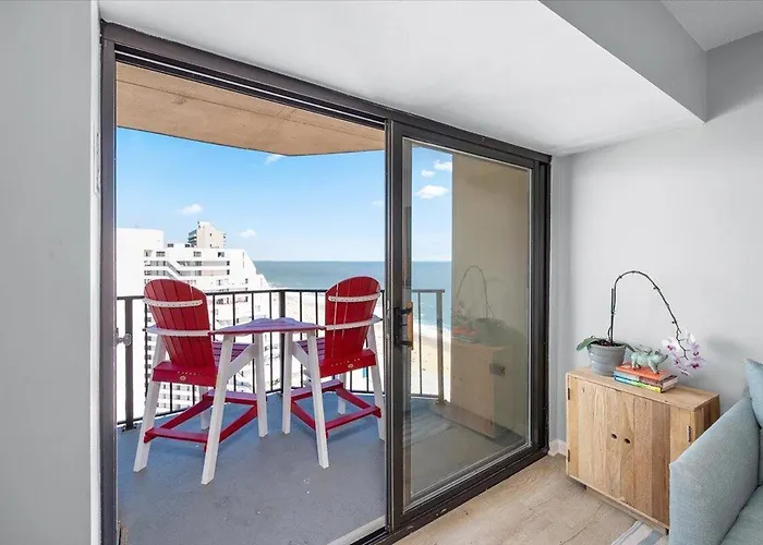 Stunning 2 Bedroom Side Ocean Front In 9400 Ocean City