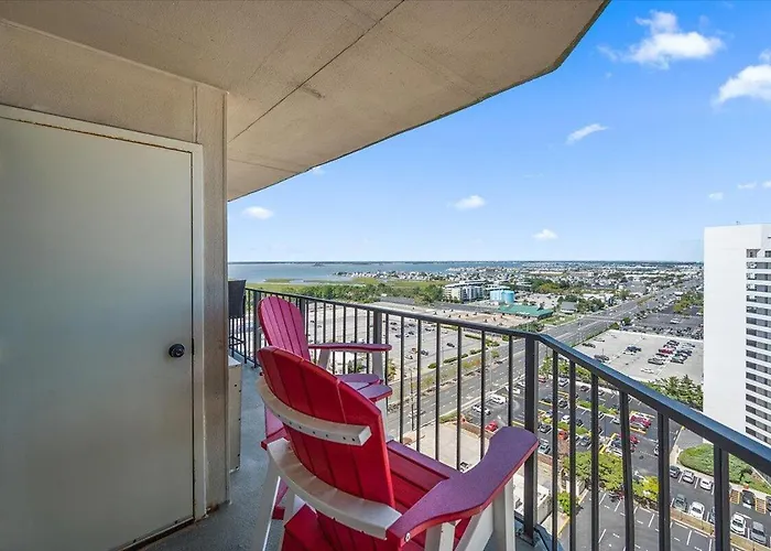 Stunning 2 Bedroom Side Ocean Front In 9400 Holiday home *