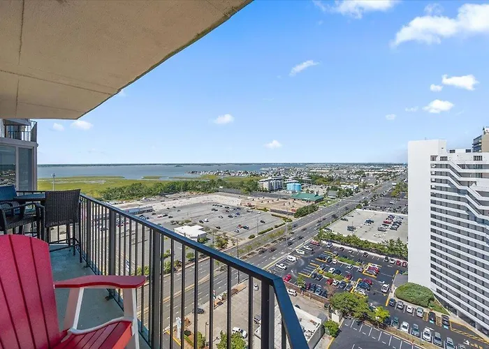 Stunning 2 Bedroom Side Ocean Front In 9400 Ocean City